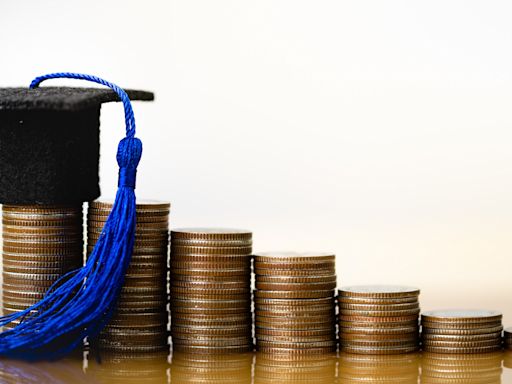 How Much Should You Save To Pay Your Child’s Student Loans?