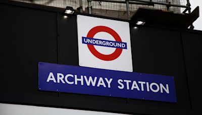 Tube passenger, 101, dragged along platform after coat is trapped in door