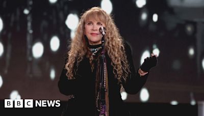 Stevie Nicks sets new date for postponed Glasgow gig