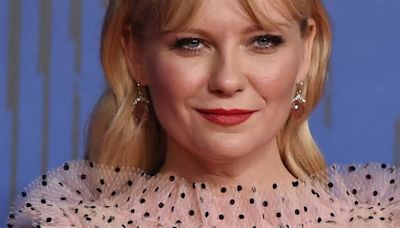 La costante beauty di Kirsten Dunst negli anni, il perfetto rossetto rosso