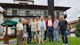 Los acuarelistas de Villaviciosa celebran su quinta feria, con homenaje a Favila