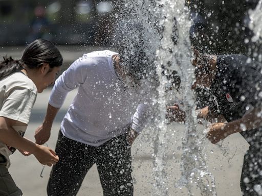 Tres fenómenos mantendrán fuertes lluvias, rachas de viento y altas temperaturas en México