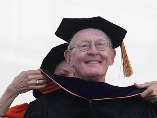 Princeton awards honorary doctorate of law to former U.S. Sen. Lamar Alexander