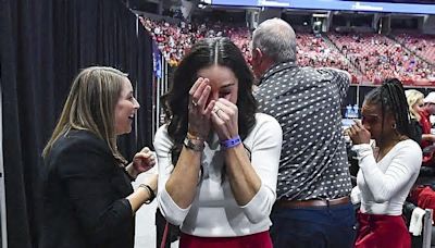 Arkansas gymnastics team advances to NCAA Championships in emotional finish