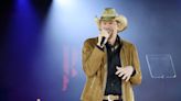 Toby Keith dies of stomach cancer: These early signs are easily missed, doctors say
