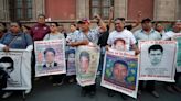 El Gobierno entrega 15 documentos militares del ‘caso Ayotzinapa’ y da por finiquitadas las exigencias de las familias