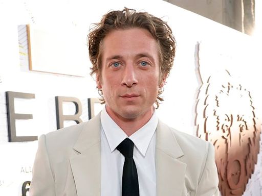 Jeremy Allen White says he's 'gonna try' to sing in Bruce Springsteen biopic he's set to star in