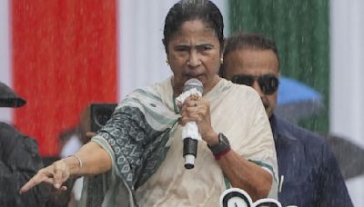 Mamata Banerjee Pledges Refuge For Violence-Hit Bangladeshis At Martyrs' Day Rally