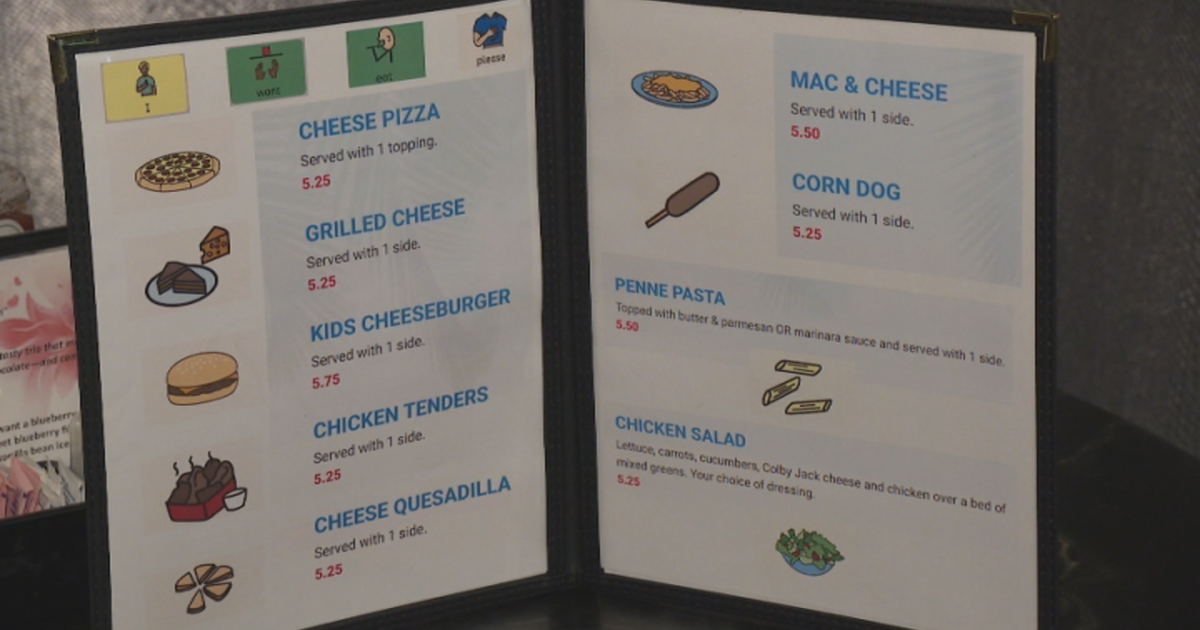 Pittsburgh-area teacher creates adaptive menu at Cranberry Township restaurant