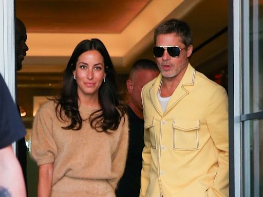 El gesto con el que Brad Pitt demuestra su amor a su novia, Ines de Ramon, tras su debut en público