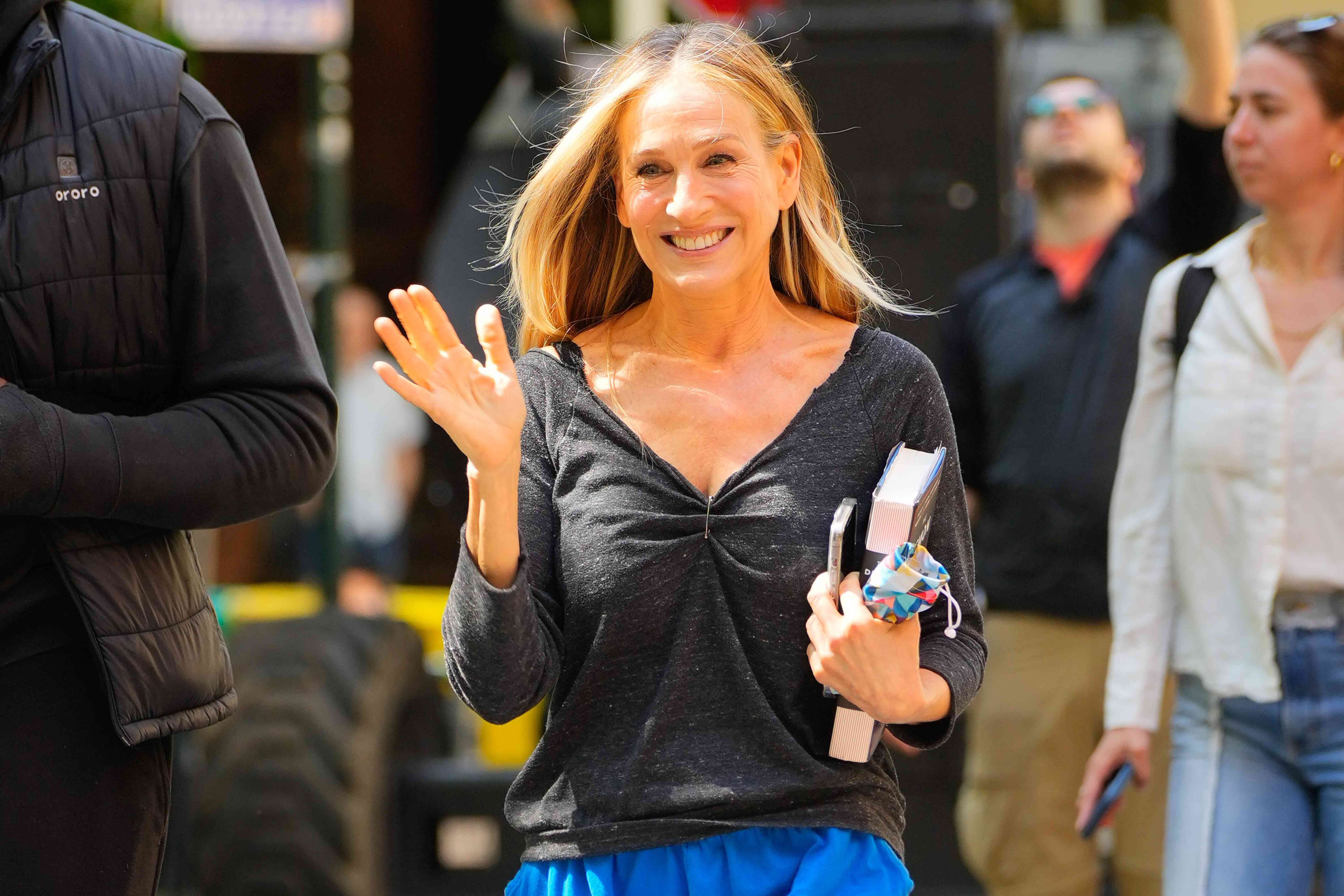 Sarah Jessica Parker's Pajama-Like Trousers from the “AJLT...” Set Are a Comfy Alternative to Jeans for Summer