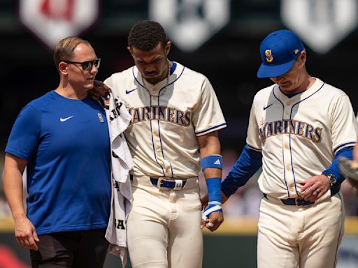 Mariners' Julio Rodríguez placed on 10-day IL due to high ankle sprain after crashing into outfield wall