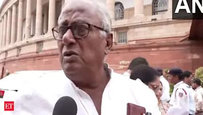 Finance minister not 'trained economist', has no original ideas: TMC MP Saugata Roy - The Economic Times