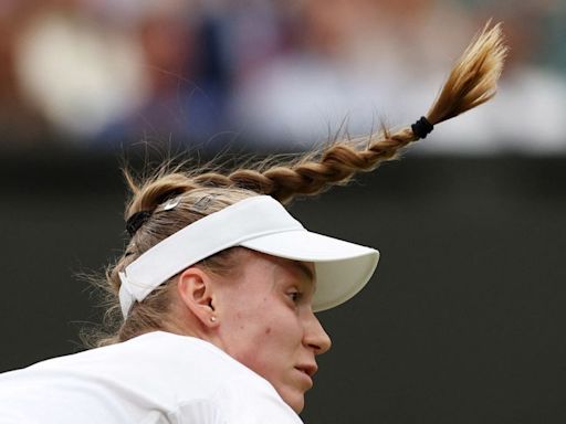 Rybakina clasifica a cuartos de final de Wimbledon tras retiro de Kalinskaya