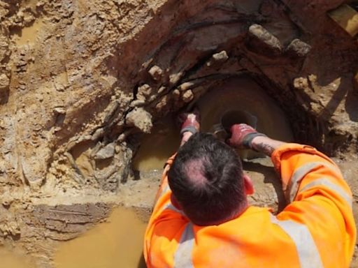 Misterioso hallazgo en Inglaterra: los arqueólogos encontraron un “pozo de madera” de la Edad de Bronce