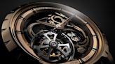 How does a tourbillon movement work?