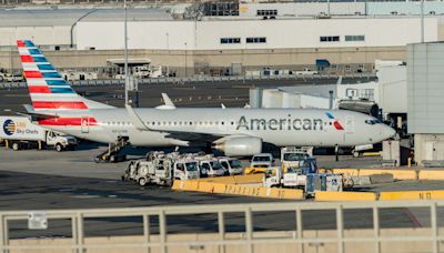 American Airlines removed Black men from flight after odor complaint, federal lawsuit says