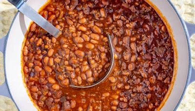 "Texas Cowboy Baked Beans" Will Be Devoured at the Barbecue in Minutes