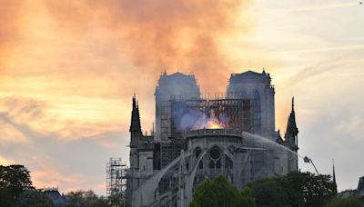 De la catedral de Notre Dame al Liceo de Barcelona: otros grandes incendios en edificios históricos