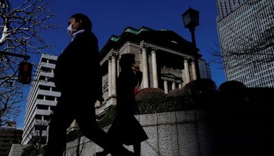 Morning bid: Yen rallies: CPI short squeeze or intervention?