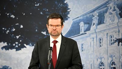 Buschmann rechnet mit Grundgesetzänderung zu Verfassungsgericht bis Jahresende