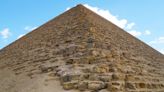 Traveller films mesmerising crawl through Egyptian pyramid but people terrified