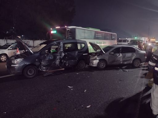 Impactante choque en cadena entre al menos ocho autos sobre la Autopista Buenos Aires-La Plata: provocó serias demoras