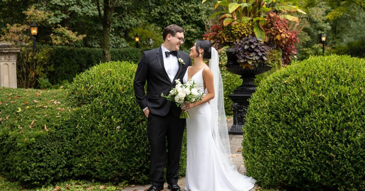 WDRB reporter Molly Jett married in Louisville over the weekend