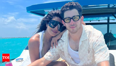 When Nick Jonas and Priyanka Chopra couldn't stop missing each other | - Times of India