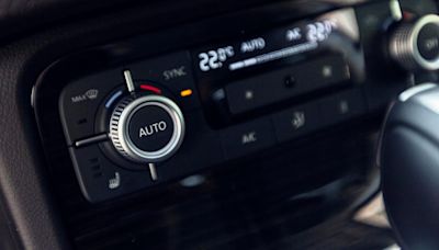 ¿Por qué el aire acondicionado del auto huele a vinagre? - Autos