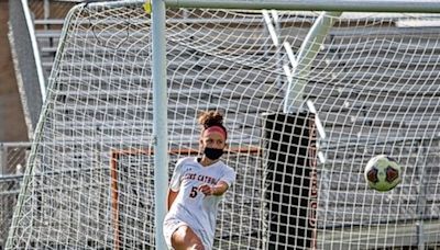 Powers Catholilc’s Grace Cameron is finalist for Gatorade Michigan soccer Player of Year