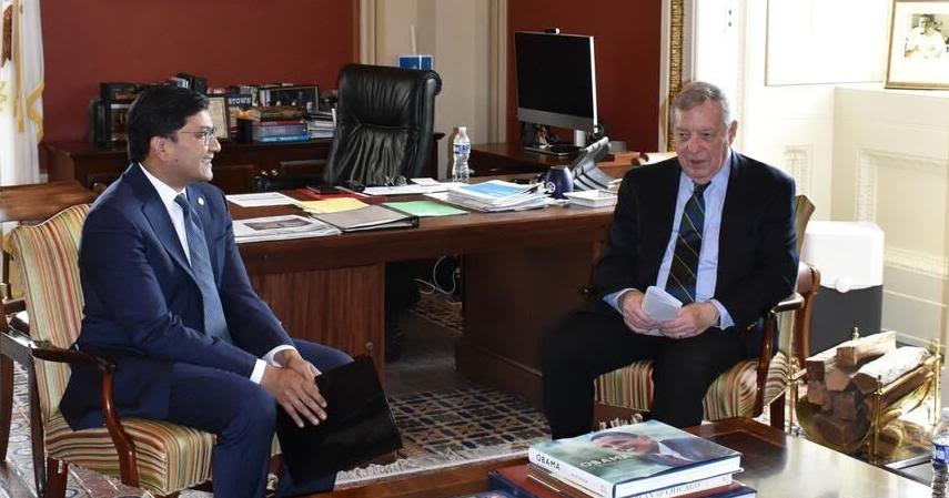 Sen. Durbin meets with federal railroad administrator on stalled Quad-Cities passenger rail