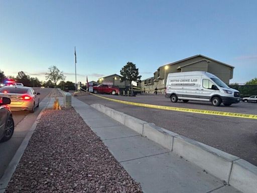 2 dead, 1 injured in apartment complex shooting in Colorado Springs