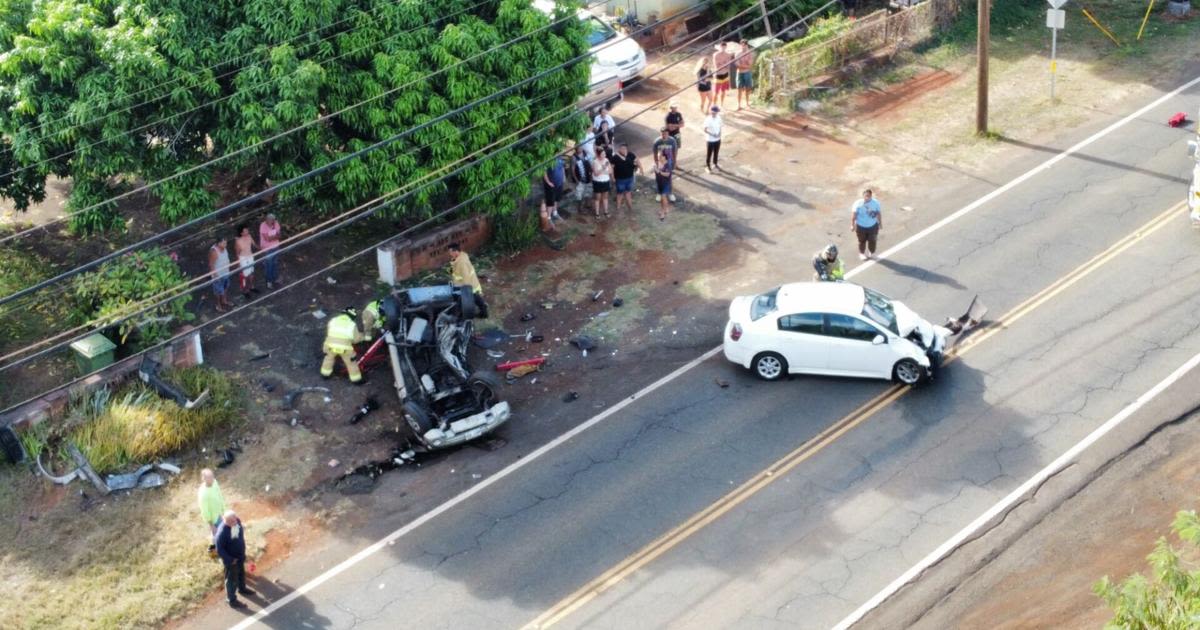 One dead, two injured in car crash on Kaukonohua Road