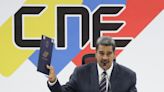 Maduro celebra la "proeza" de "vencer al fascismo" tras ser proclamado presidente reelecto