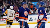 Holmstrom scores go-ahead goal in Isles' win over Penguins. Sorokin stops Crosby's late penalty shot