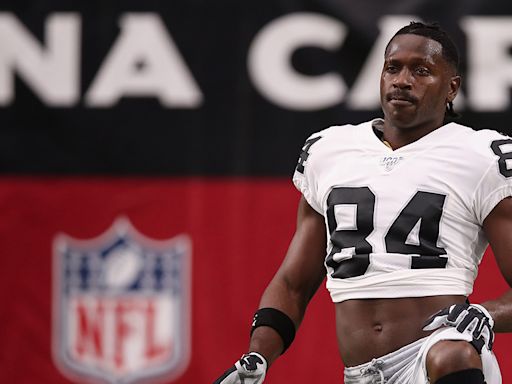 Antonio Brown Trolls Raiders With Retirement Announcement