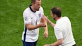Teddy Sheringham: Southgate should copy Venables with treatment of Kane