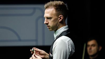 Shanghai Masters 2024 final: Judd Trump edges towards title with commanding lead over Shaun Murphy after first session - Eurosport