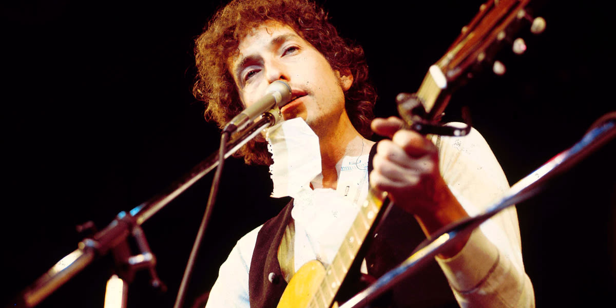 Bob Dylan Set To Release 417 Songs As Part of a 27-CD Live Recording Box Set