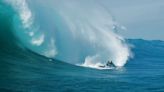 Teenage Surfer Goes Big, Falls Flat at Nazaré Paddle Session