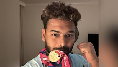 Rishabh Pant Shares Pic With T20 World Cup Medal; Gets Trolled By Axar Patel, Mohammed Siraj | Cricket News