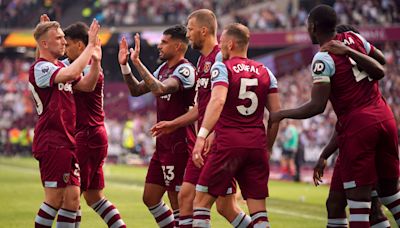 Luton on brink of drop as David Moyes enjoys winning London Stadium send-off