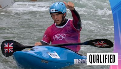 Paris 2024 Olympics canoeing video: Joe Clarke wins kayak cross heat