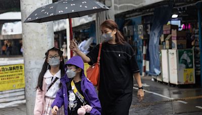 母親節天氣｜天文台預測周日時晴時雨 下周三佛誕搶包山有驟雨