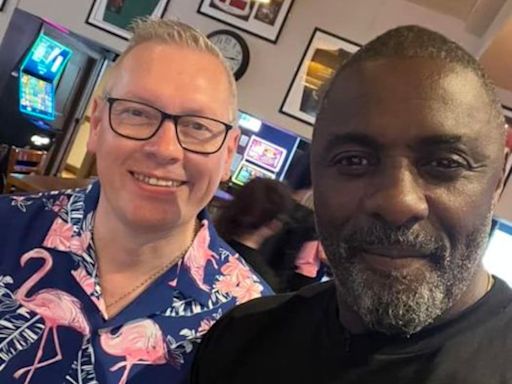 Idris Elba spotted in Wolverhampton pub