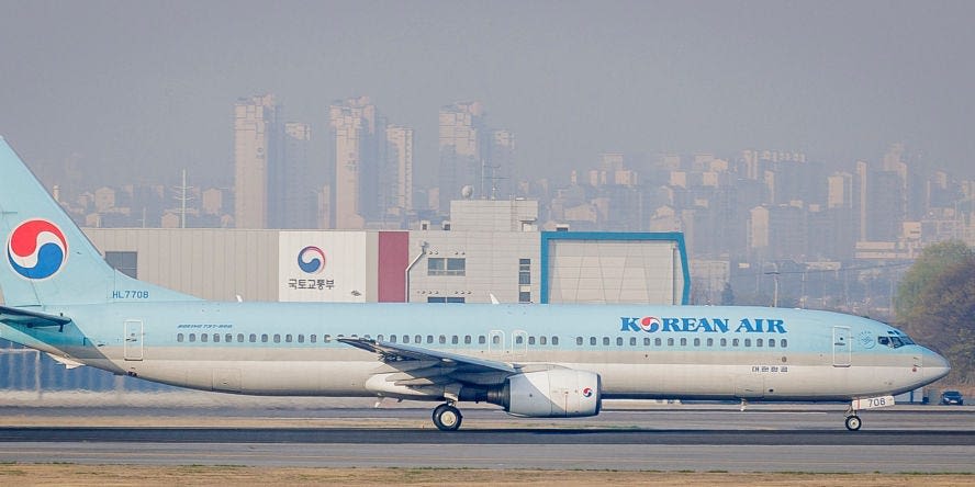 Inside the Korean Air Boeing plane that descended 25,000 feet after a pressurization fault