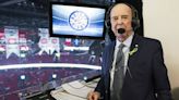 Hockey fans and more pay tribute to legendary broadcaster Bob Cole