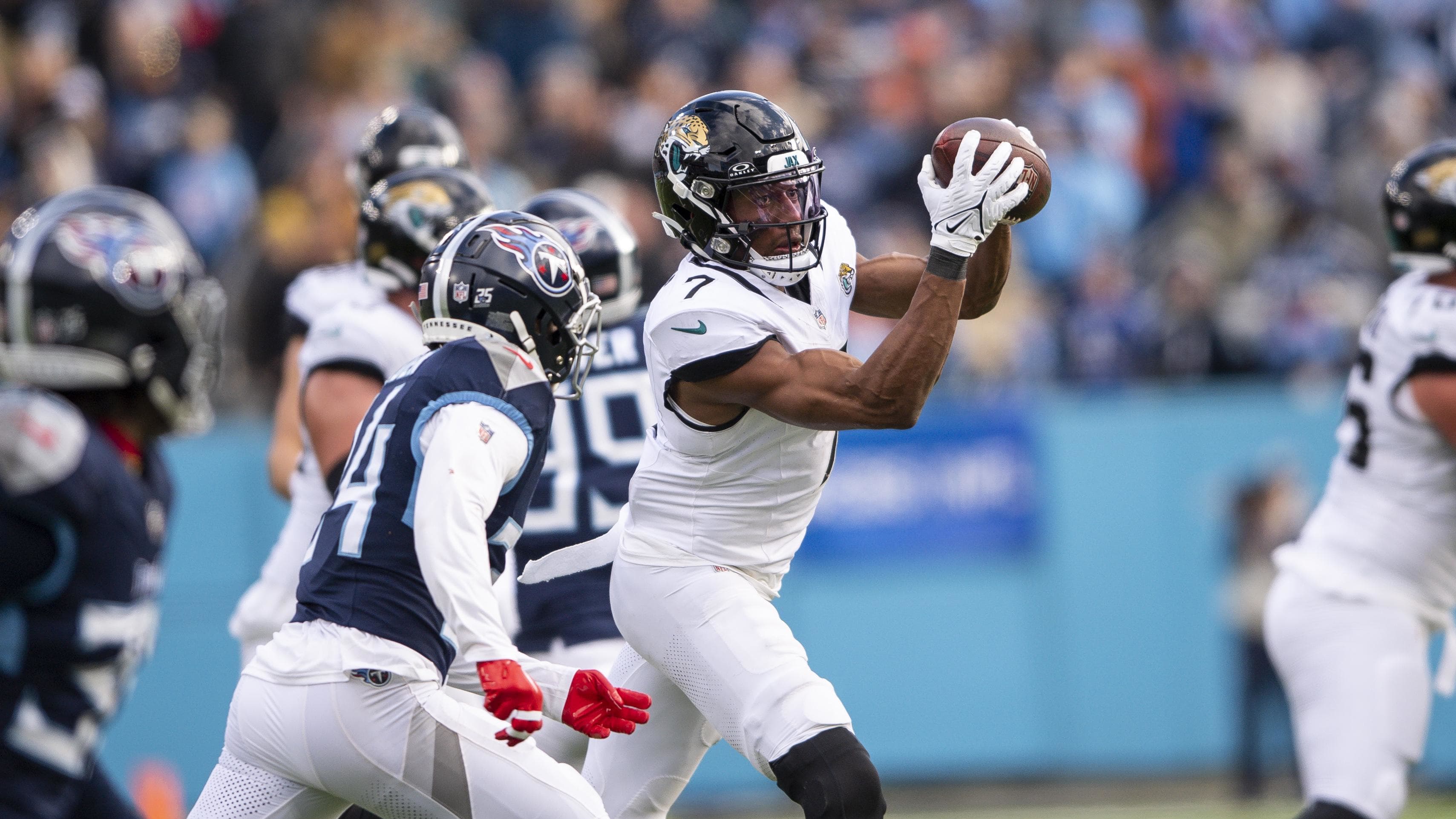 Former Jaguars WR Zay Jones Visits Tennessee Titans