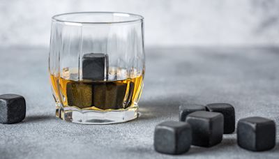 Here's How You're Meant To Use Whiskey Stones